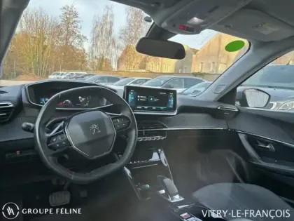 Photo 7 Peugeot 2008  e- 136ch Allure Business