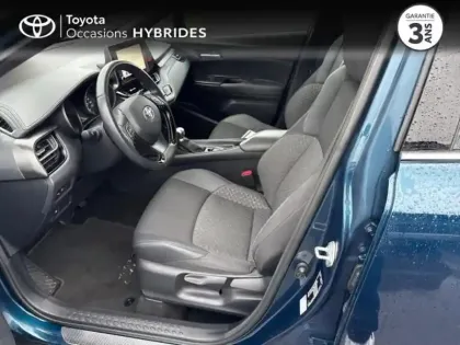 Photo 10 Toyota C-HR  1.8 Hybride 122ch Design E-CVT