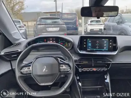 Photo 7 Peugeot 208  e- 136ch Style