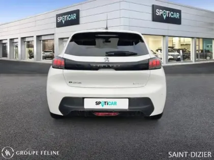 Photo 4 Peugeot 208  e- 136ch Style