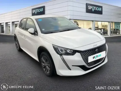 Photo 2 Peugeot 208  e- 136ch Style