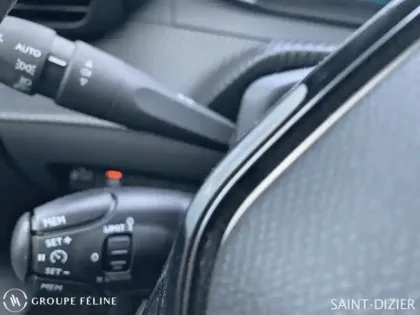 Photo 14 Peugeot 208  e- 136ch Style