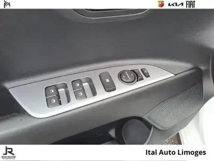 Photo 11 Kia Rio  1.0 T-GDI 120ch MHEV GT-Line Premium DCT7