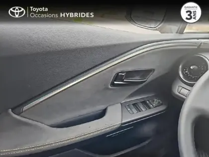 Photo 13 Toyota C-HR  2.0 Hybride 200ch Collection Premiere NG23