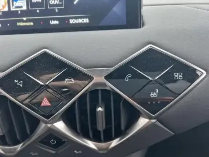 Photo 12 DS DS 3  Crossback PureTech 130ch Grand Chic Automatique 7cv