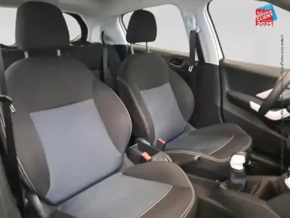 Photo 4 Peugeot 208  1.2 PURETECH 68CH E6.C LIKE 5P