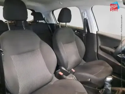 Photo 4 Peugeot 208  1.5 BLUEHDI 100CH E6.C SIGNATURE BVM5 86G 5P