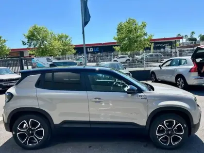 Photo 2 Jeep Avenger  1.2 Turbo T3 110ch MHEV Summit BVR6 eHybrid