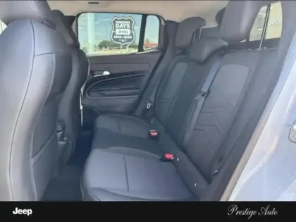 Photo 10 Jeep Avenger  1.2 Turbo T3 110ch MHEV Summit BVR6 eHybrid