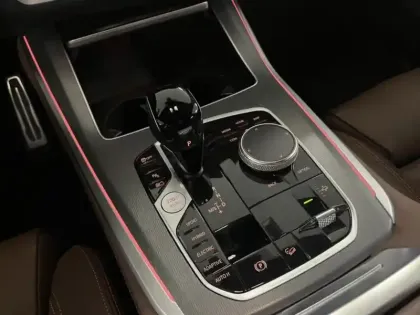 Photo 11 BMW X5  xDrive45e 394ch M Sport 17cv