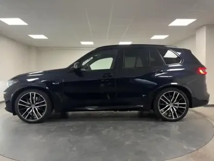 Photo 6 BMW X5  xDrive45e 394ch M Sport 17cv
