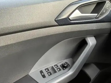 Photo 6 Volkswagen T-cross  1.0 TSI 95ch United