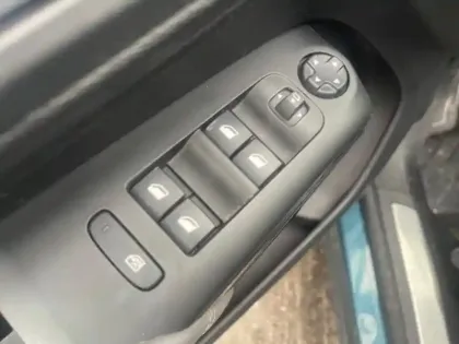 Photo 11 Citroën C5 aircross  Hybrid 225ch Shine e-EAT8