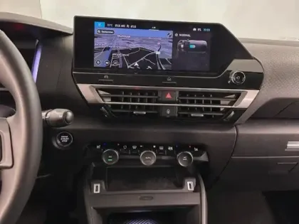 Photo 11 Citroën C4  Moteur électrique 136ch (100 kW) Shine Pack Automatique