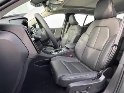 Photo 5 Volvo Xc40  B3 163ch Lounge Edition DCT 7