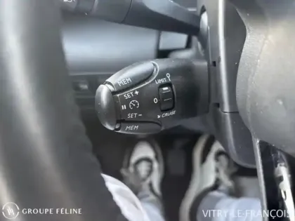 Photo 13 Citroën C3 Aircross  PureTech 110ch S&S Rip Curl E6.d-TEMP