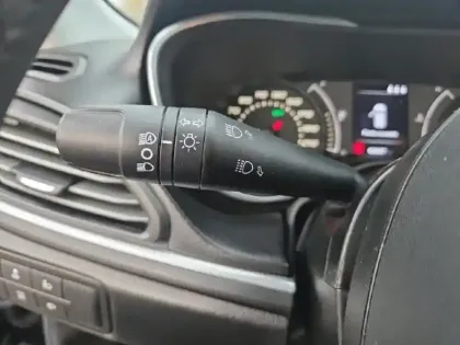 Photo 14 Fiat Tipo  1.4 95ch Easy MY19 5p