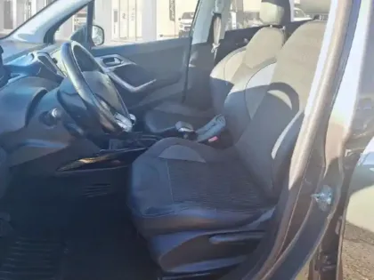 Photo 23 Peugeot 2008  1.2 PureTech 130ch E6.c Allure S&S