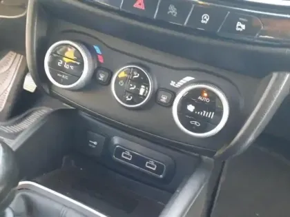 Photo 13 Fiat Tipo  Cross 1.6 MultiJet 130ch S/S Plus