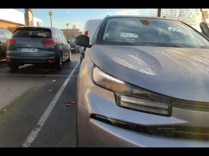 Photo 13 Citroën C4  1.2 Hybride 136ch S&S PLUS Automatique