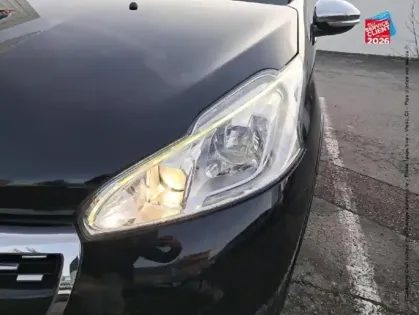 Photo 12 Peugeot 208  1.6 THP ch GTi S&S 3p