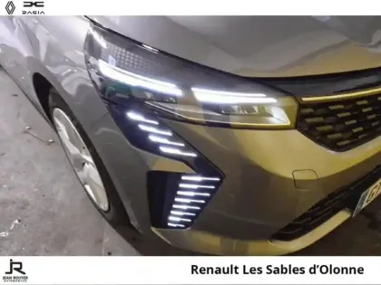 Photo 28 Renault Clio  1.6 E-Tech hybride 145ch Evolution