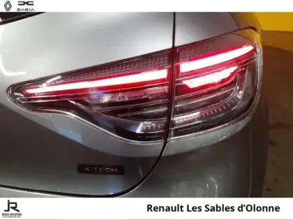 Photo 14 Renault Clio  1.6 E-Tech hybride 145ch Evolution