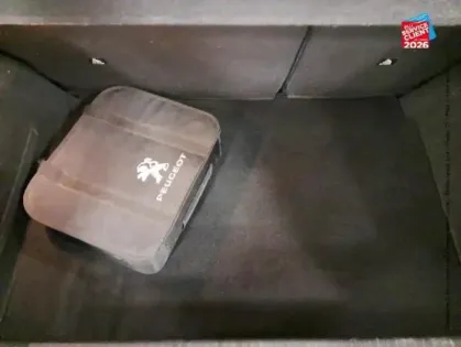 Photo 28 Peugeot 208  e- 136ch GT