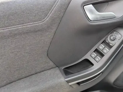 Photo 8 Ford Puma  1.0 Flexifuel 125ch S&S mHEV Titanium