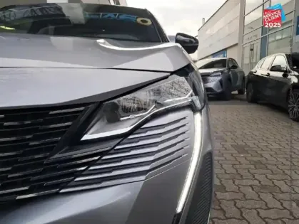 Photo 12 Peugeot 3008  Hybrid 136ch Allure Pack e-DCS6 GPS Camera