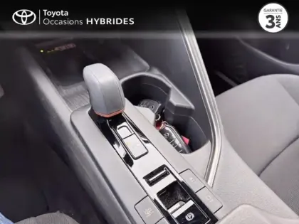 Photo 13 Toyota C-HR  2.0 Hybride Rechargeable 225ch Design NG23