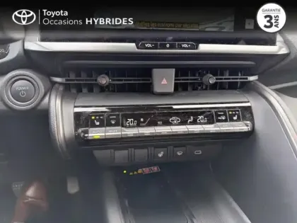 Photo 11 Toyota C-HR  2.0 Hybride Rechargeable 225ch Design NG23
