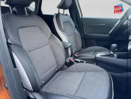 Photo 4 Renault Captur  1.3 TCe 140ch FAP Intens EDC - 21