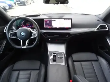 Photo 13 BMW Serie 3 Série 3 330eA xDrive 292ch M Sport