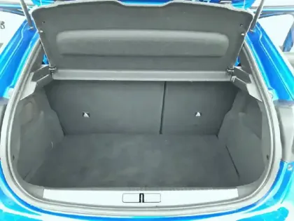 Photo 5 Peugeot 208  Electrique 50 kWh 136ch