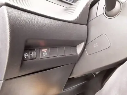 Photo 21 Peugeot 208  Electrique 50 kWh 136ch