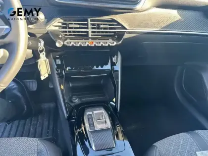 Photo 15 Peugeot 208  Hybrid 100 e-DCS6