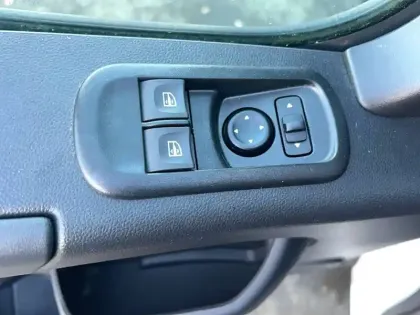 Photo 9 Renault Master  FGN TRAC F3500 L2H2 BLUE DCI 135