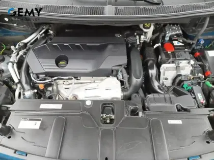 Photo 47 Peugeot 3008  Hybrid 225 e-EAT8