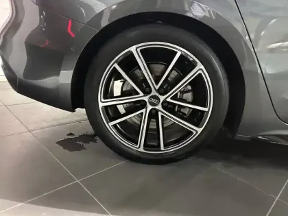 Photo 19 Audi A5  Avant TDI Hybride 204 ch S tronic 7