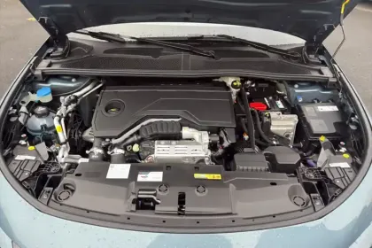 Photo 15 Peugeot 308  SW Hybrid 145 e-DCS6