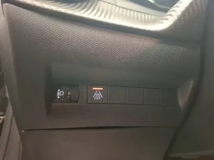 Photo 19 Peugeot 208  PureTech 100 S&S BVM6