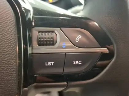 Photo 17 Peugeot 208  PureTech 100 S&S BVM6