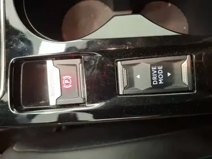 Photo 20 Peugeot 208  PureTech 100 S&S BVM6