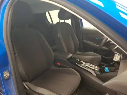 Photo 31 Peugeot 208  Electrique 50 kWh 136ch