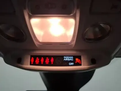 Photo 26 Peugeot 208  Electrique 50 kWh 136ch