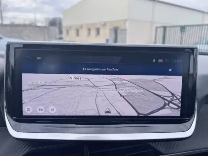 Photo 30 Peugeot 208  PureTech 100 S&S BVM6