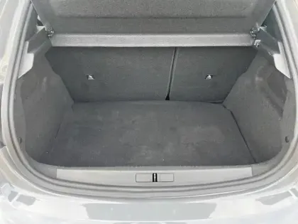 Photo 39 Peugeot 208  PureTech 100 S&S BVM6