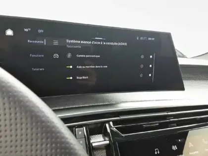 Photo 21 Peugeot 5008  Hybrid 136 e-DCS6