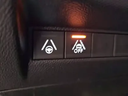 Photo 52 Peugeot 2008  PureTech 130 S&S EAT8